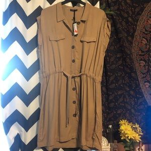 Brown Sleeveless Button-down tie-waist Dress